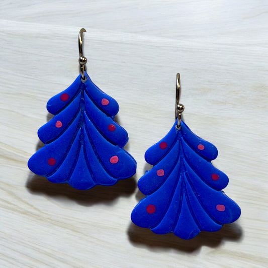 Striking Bright Blue Xmas Tree Earrings with Pink and Fuschia Decorations